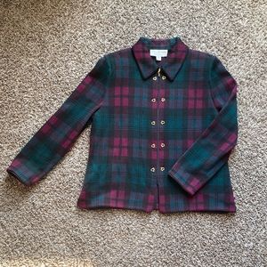 St John’s Women’s Zip Jacket with gold details